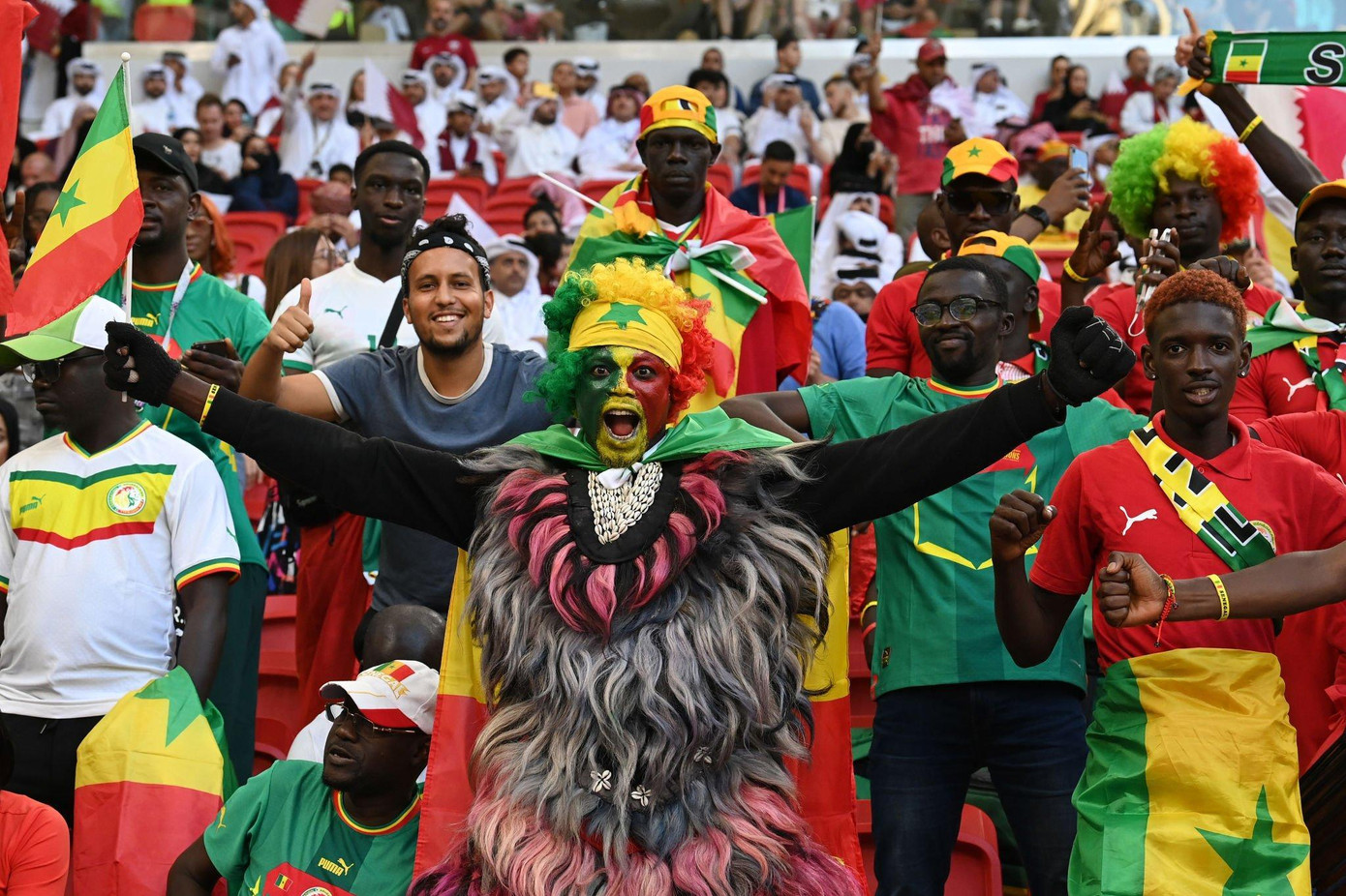 World Cup 2022: Thua Senegal 1-3, Qatar trở thành khán giả chỉ sau 2 lượt trận ảnh 8