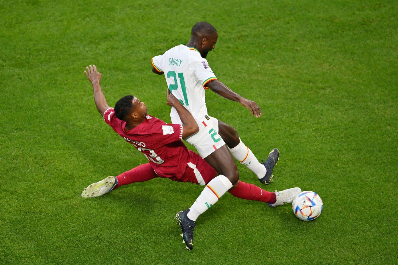 World Cup 2022: Thua Senegal 1-3, Qatar trở thành khán giả chỉ sau 2 lượt trận ảnh 12