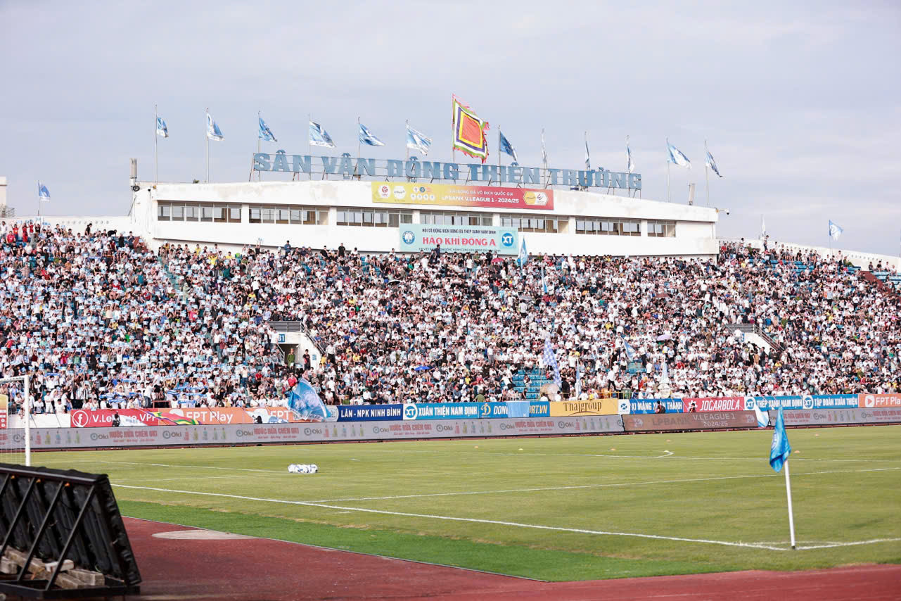 Thắng Đông Á Thanh Hoá, Nam Định vững ngôi đầu LPBank V-League 2024/25 ảnh 9