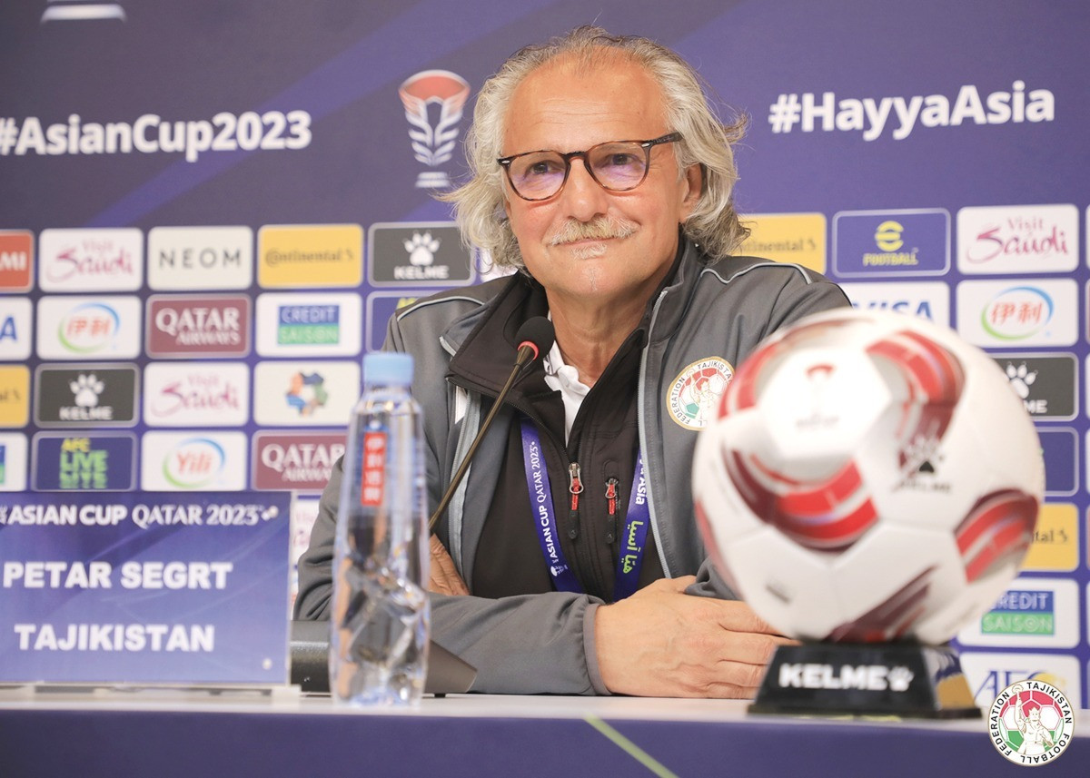 Trung Quốc ra quân đầy khó nhọc với trận hòa trước tân binh Tajikistan ảnh 2 Trung Quốc ra quân đầy khó nhọc với trận hòa trước tân binh Tajikistan ảnh 2