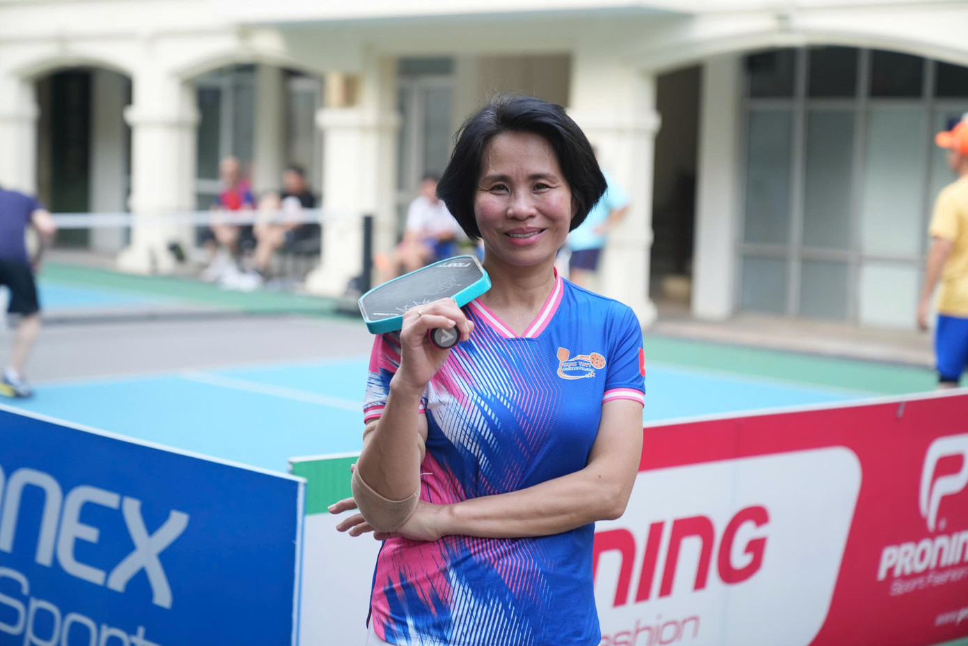 Bà Lê Thị Hoàng Yến tin tưởng pickleball sẽ phát triển bền vững bởi có rất nhiều tiềm năng. (Ảnh: Trọng Quân) Bà Lê Thị Hoàng Yến tin tưởng pickleball sẽ phát triển bền vững bởi có rất nhiều tiềm năng. (Ảnh: Trọng Quân)
