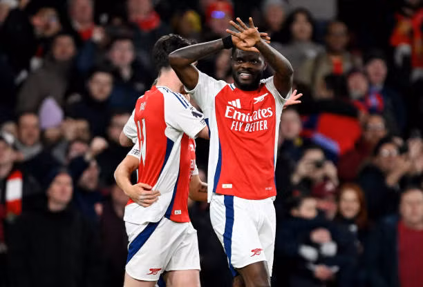 Thua Arsenal 1-5, Man City thảm bại rời Emirates ảnh 28 Thua Arsenal 1-5, Man City thảm bại rời Emirates ảnh 28