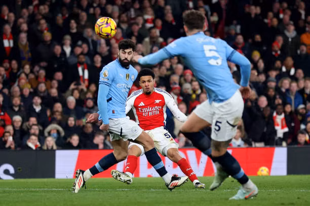 Thua Arsenal 1-5, Man City thảm bại rời Emirates ảnh 37 Thua Arsenal 1-5, Man City thảm bại rời Emirates ảnh 37