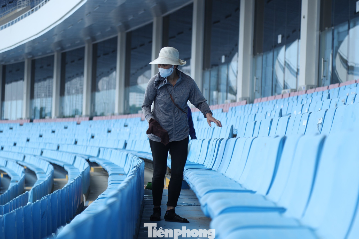 Vì trận gặp Philippines đánh dấu khởi đầu của triều đại mang tên HLV Kim Sang-sik, tất cả cùng hy vọng sẽ có đông đảo khán giả tới Mỹ Đình, đồng thời họ cũng sẽ có trải nghiệm tốt nhất nơi đây.