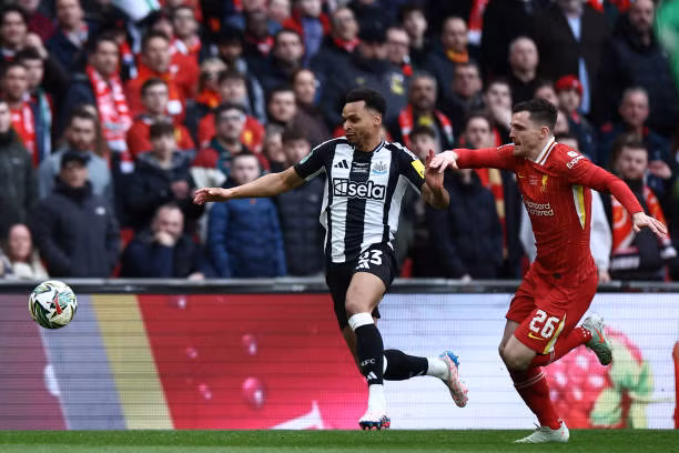 Hạ đẹp Liverpool, Newcastle vô địch League Cup, chấm dứt 70 năm không danh hiệu ảnh 11 Hạ đẹp Liverpool, Newcastle vô địch League Cup, chấm dứt 70 năm không danh hiệu ảnh 11