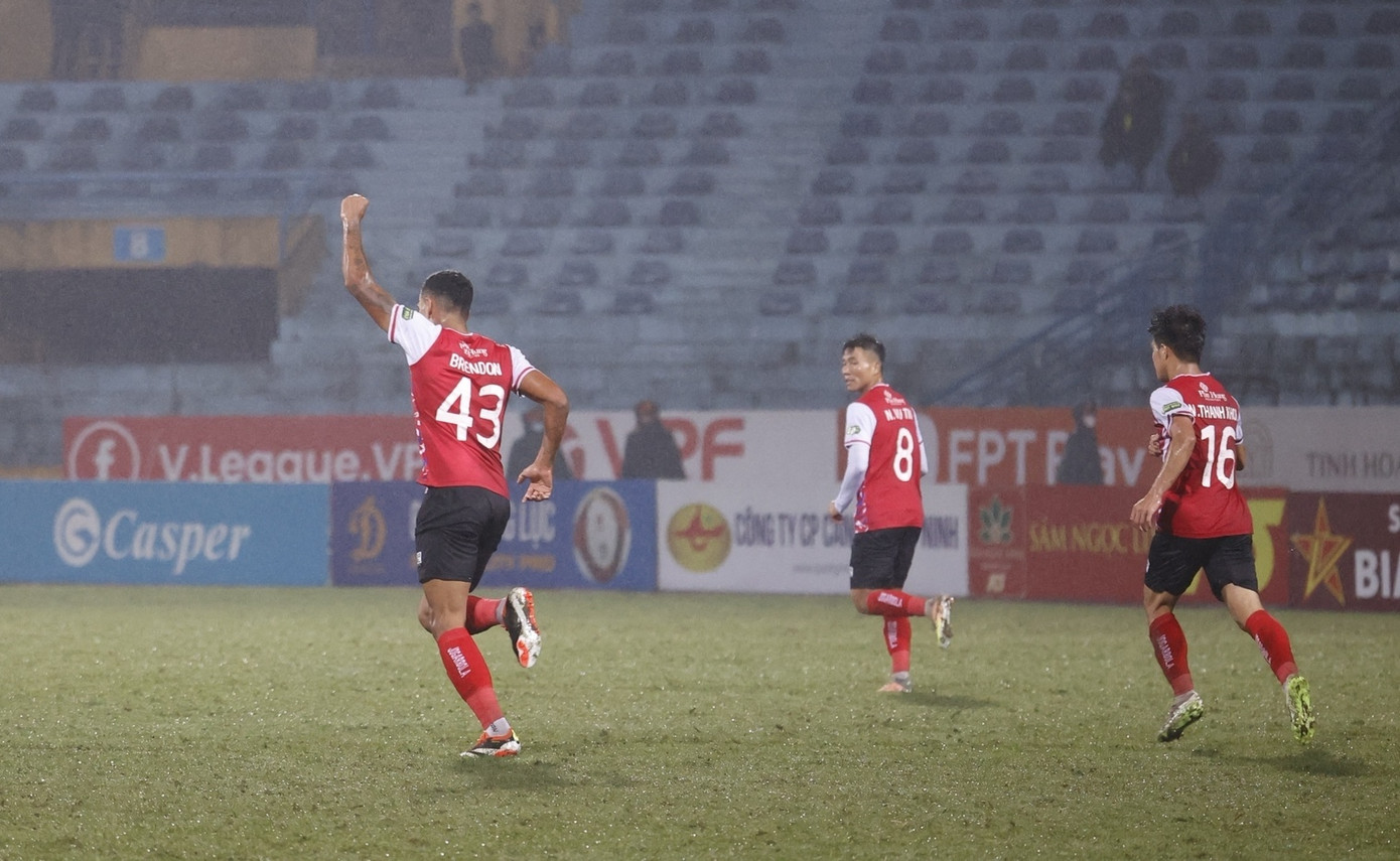 Văn Quyết và đồng đội hưởng niềm vui thắng trận trước CLB TP.HCM sau 3 trận toàn hòa và thua ảnh 52