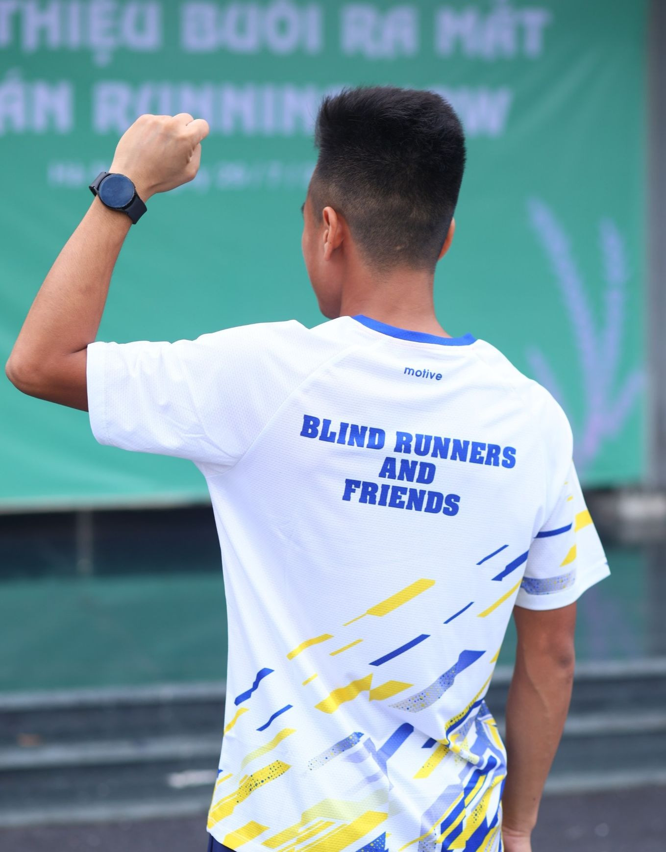 Mạnh và CLB chạy người khiếm thị "Blind Runners and Friends" đã và đang truyền cảm hứng cho rất nhiều người, không chỉ là những người cùng cảnh ngộ. Mạnh và CLB chạy người khiếm thị "Blind Runners and Friends" đã và đang truyền cảm hứng cho rất nhiều người, không chỉ là những người cùng cảnh ngộ.