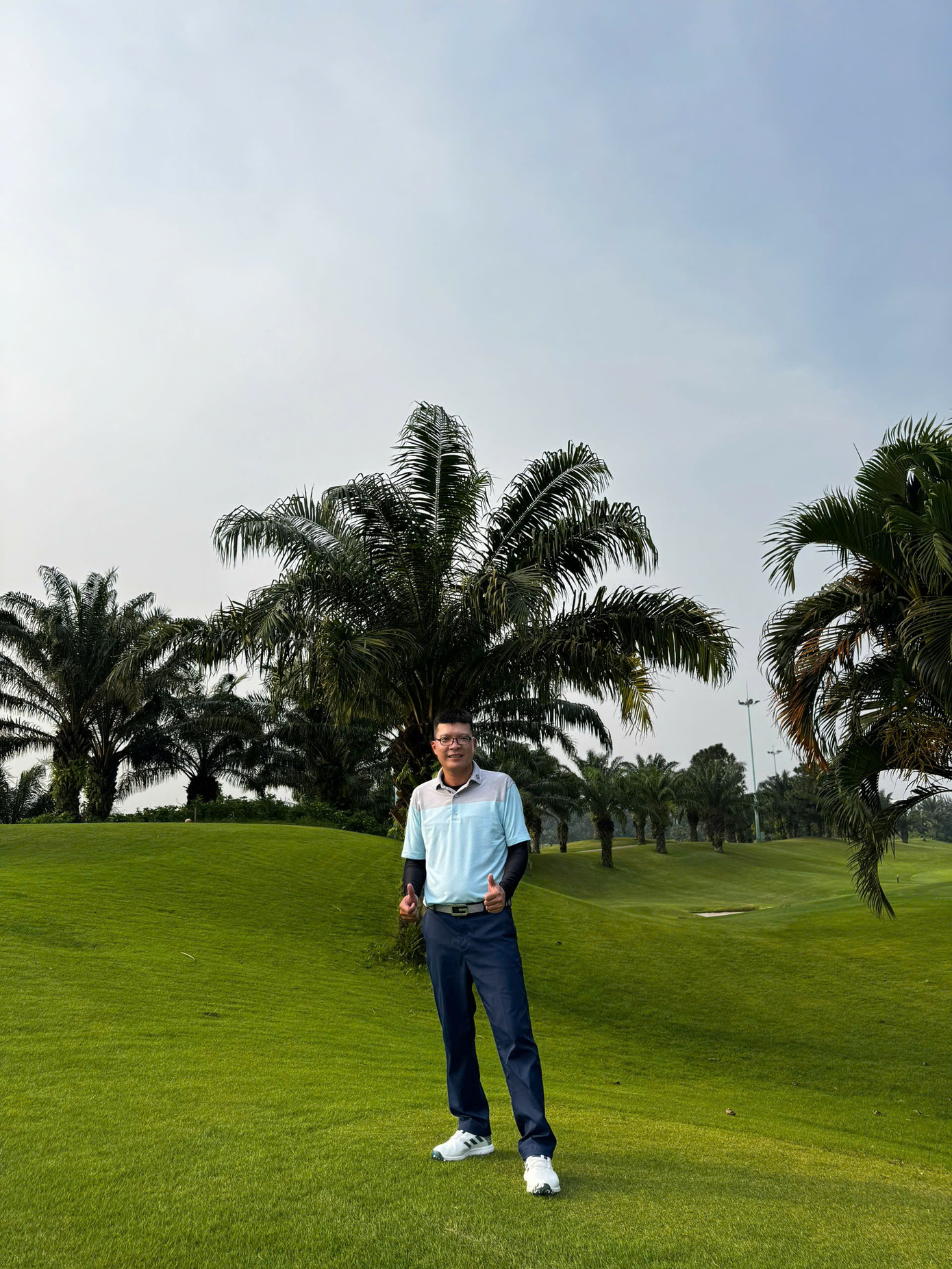 Ông Cao Minh Ngọc đánh giá sân golf Tân Sơn Nhất thuộc tốp đầu cả nước. Ông Cao Minh Ngọc đánh giá sân golf Tân Sơn Nhất thuộc tốp đầu cả nước.