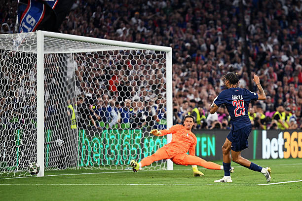 PSG khiến Inter choáng váng với sức tấn công mãnh liệt và không ngơi nghỉ.