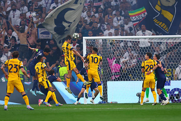 PSG lần đầu vô địch sau chiến thắng đậm nhất lịch sử chung kết Champions League ảnh 35 PSG lần đầu vô địch sau chiến thắng đậm nhất lịch sử chung kết Champions League ảnh 35