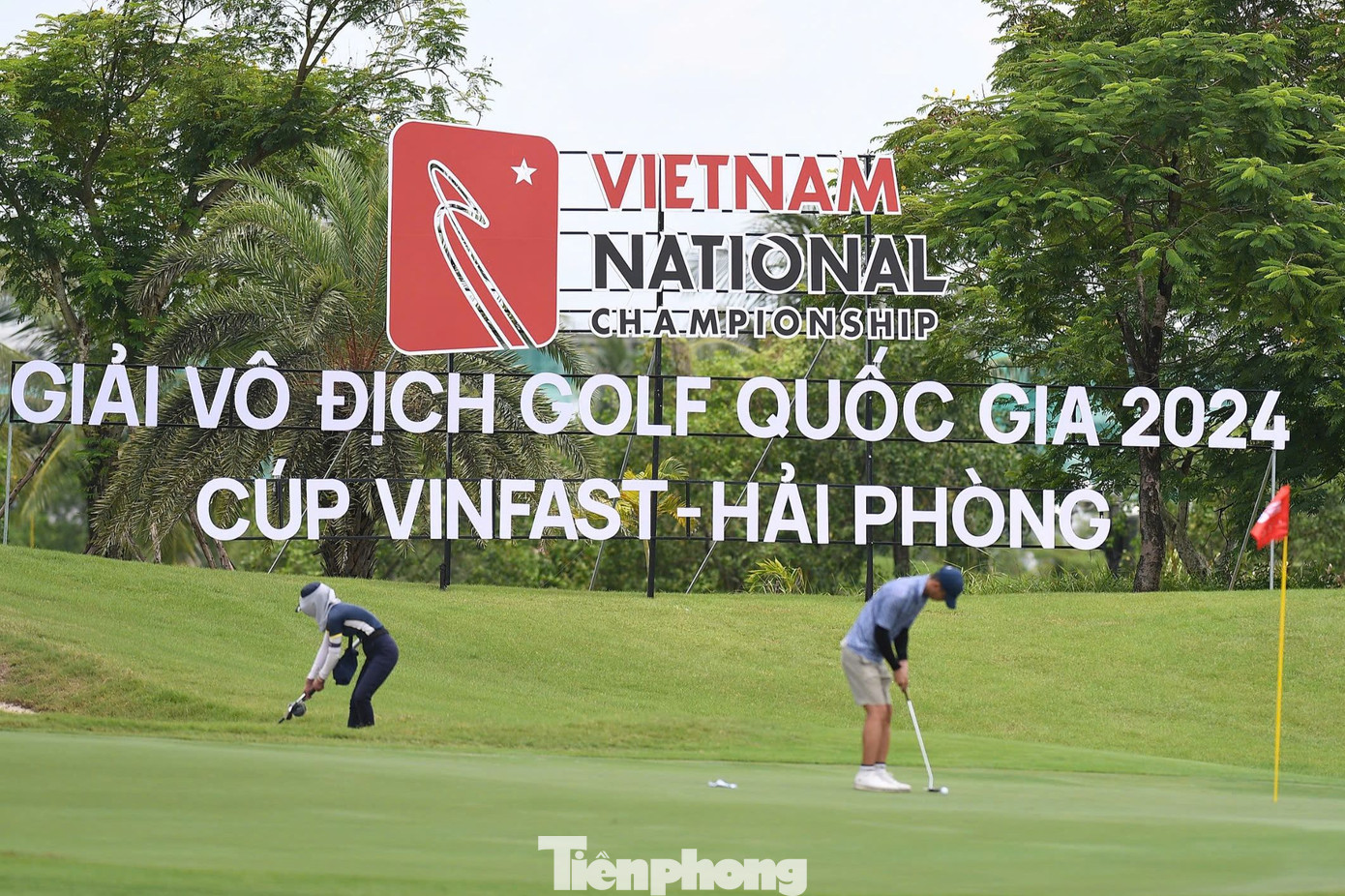 Sau khi hoàn tất thủ tục check-in, vòng đấu tập của Giải Vô địch Golf Quốc gia 2024, Cúp VinFast - Hải Phòng đã diễn ra tại Vinpearl Golf Hải Phòng.