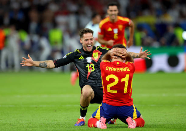 Hạ tuyển Anh 2-1, Tây Ban Nha lần thứ 4 vô địch châu Âu ảnh 86