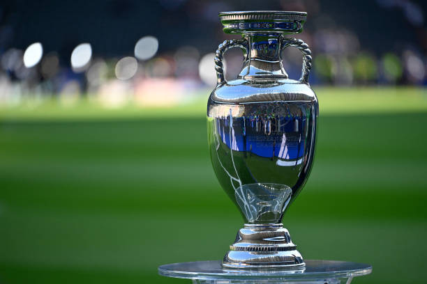 Hạ tuyển Anh 2-1, Tây Ban Nha lần thứ 4 vô địch châu Âu ảnh 35