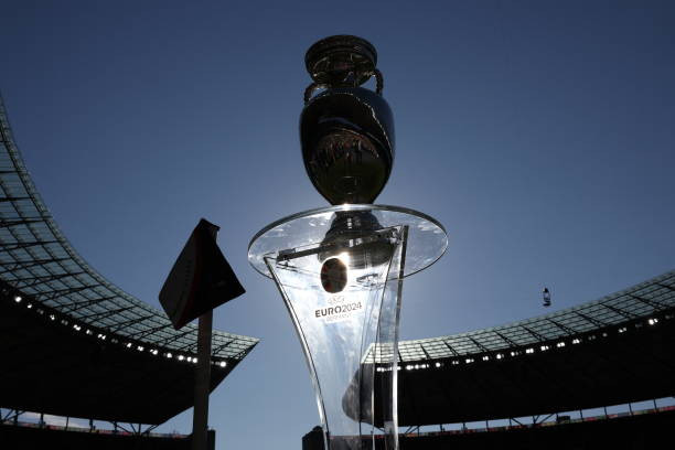 Hạ tuyển Anh 2-1, Tây Ban Nha lần thứ 4 vô địch châu Âu ảnh 36