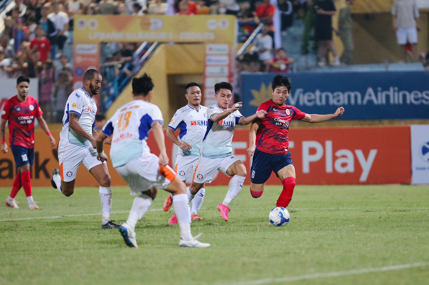 Thua ngược CAHN, SHB Đà Nẵng lâm nguy ảnh 7