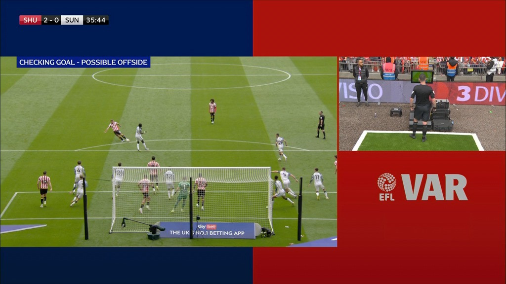 Sunderland trở lại Ngoại hạng Anh nhờ bàn thắng phút bù giờ của cầu thủ 19 tuổi ảnh 22 Sunderland trở lại Ngoại hạng Anh nhờ bàn thắng phút bù giờ của cầu thủ 19 tuổi ảnh 22