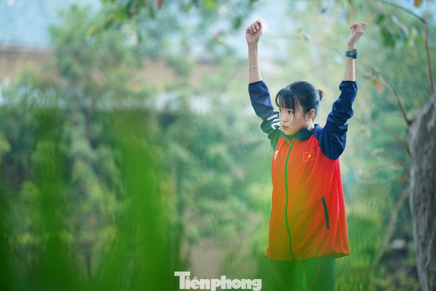 Theo HLV Nguyễn Tuấn Anh, trái ngược với vóc dáng nhỏ bé, cô học trò của ông nổi bật với ý chí mạnh mẽ, khát khao chiến thắng cùng tinh thần không bao giờ bỏ cuộc. Lê Thị Tuyết cũng rất chuyên nghiệp và có tính kỷ luật cao, sẵn sàng làm mọi thứ để tốt hơn mỗi ngày.