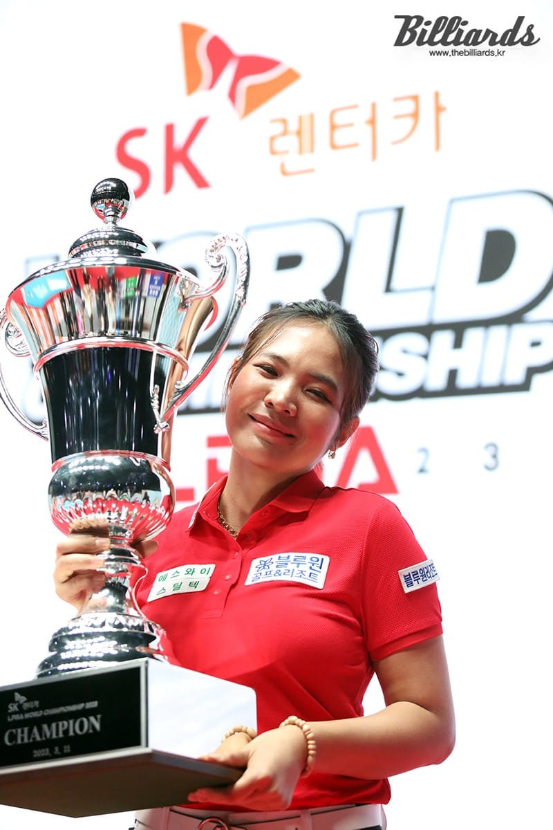 Cho đến nay, Pheavy đã giành được hơn 20 danh hiệu ở Hàn Quốc và thế giới. Cho đến nay, Pheavy đã giành được hơn 20 danh hiệu ở Hàn Quốc và thế giới.