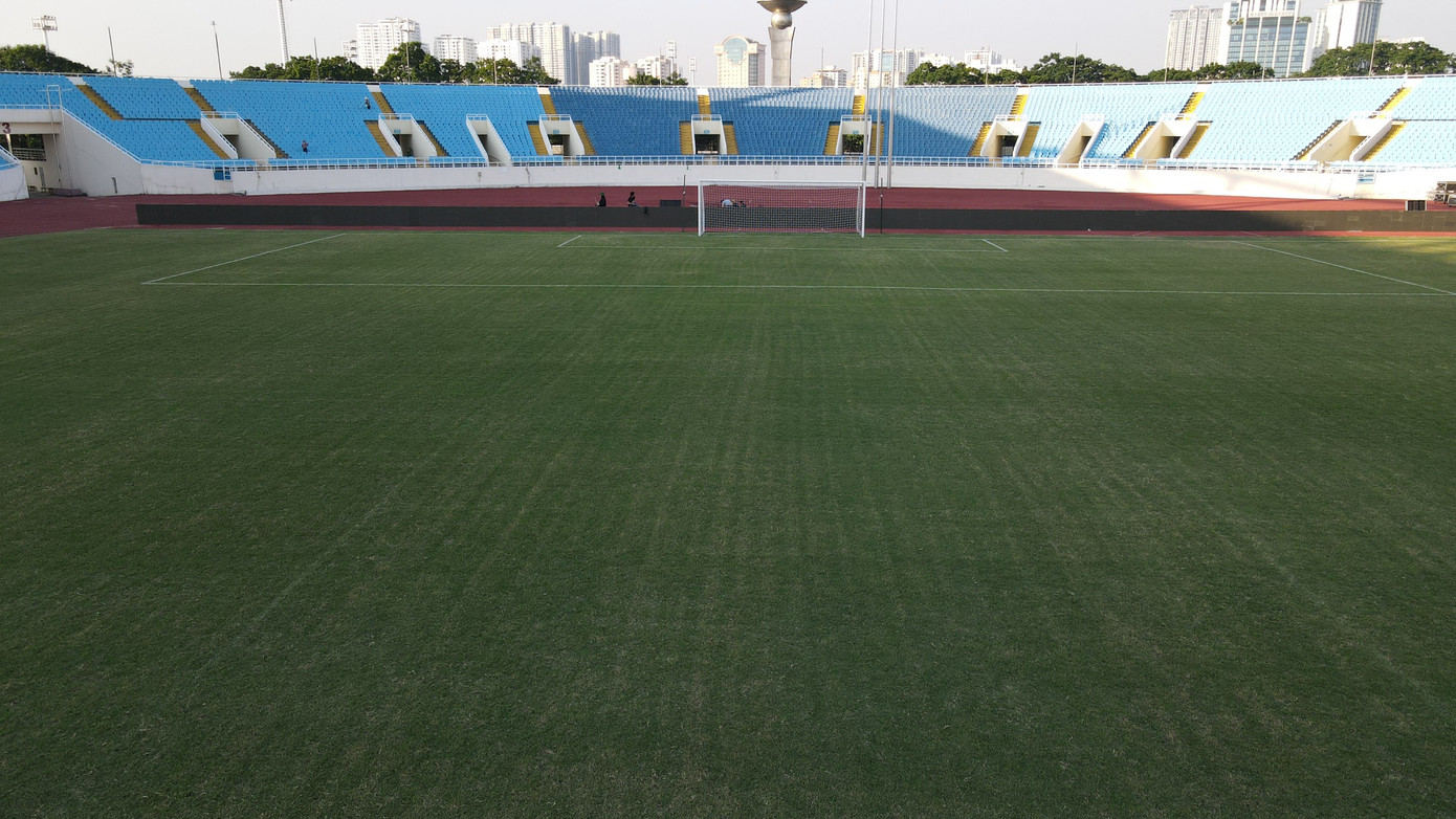 So với cách đây 10 tháng, sân Mỹ Đình hiện ở tình trạng khá tốt, nhất là chất lượng mặt cỏ. Một phần bởi đây được lựa chọn là sân nhà của Hà Nội FC trong các trận vòng bảng AFC Champions League 2023, vì vậy phải đáp ứng các tiêu chuẩn của AFC. So với cách đây 10 tháng, sân Mỹ Đình hiện ở tình trạng khá tốt, nhất là chất lượng mặt cỏ. Một phần bởi đây được lựa chọn là sân nhà của Hà Nội FC trong các trận vòng bảng AFC Champions League 2023, vì vậy phải đáp ứng các tiêu chuẩn của AFC.