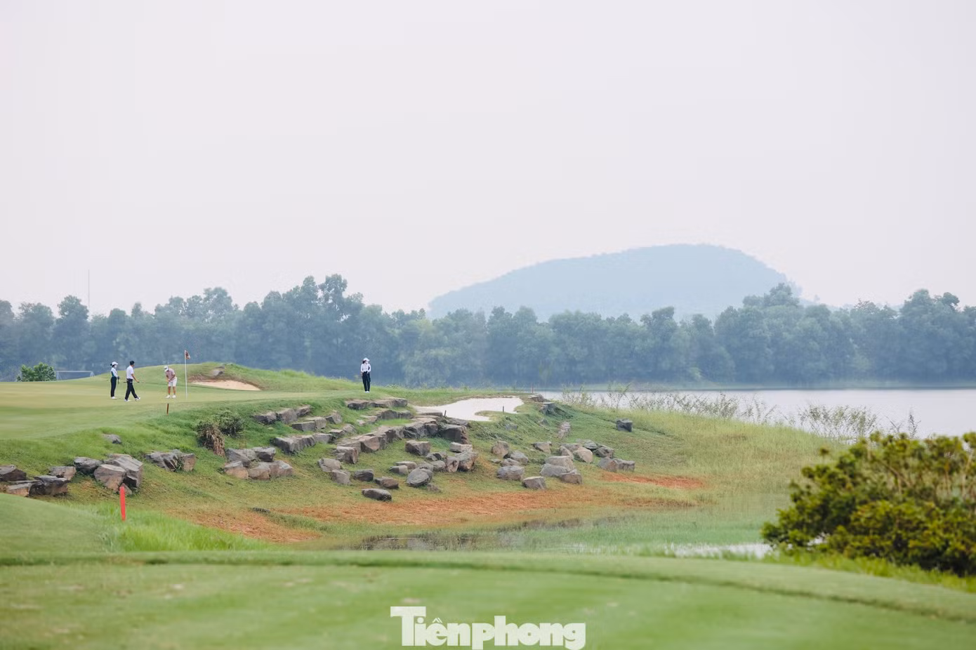 Trong năm thứ bảy, Tiền Phong Golf Championship 2023 hứa hẹn là nơi tranh tài hấp dẫn của các golfer, đồng thời tiếp tục sứ mệnh quảng bá và gây quỹ cho các hoạt động của Quỹ hỗ trợ Tài năng trẻ Việt Nam. Trong năm thứ bảy, Tiền Phong Golf Championship 2023 hứa hẹn là nơi tranh tài hấp dẫn của các golfer, đồng thời tiếp tục sứ mệnh quảng bá và gây quỹ cho các hoạt động của Quỹ hỗ trợ Tài năng trẻ Việt Nam.