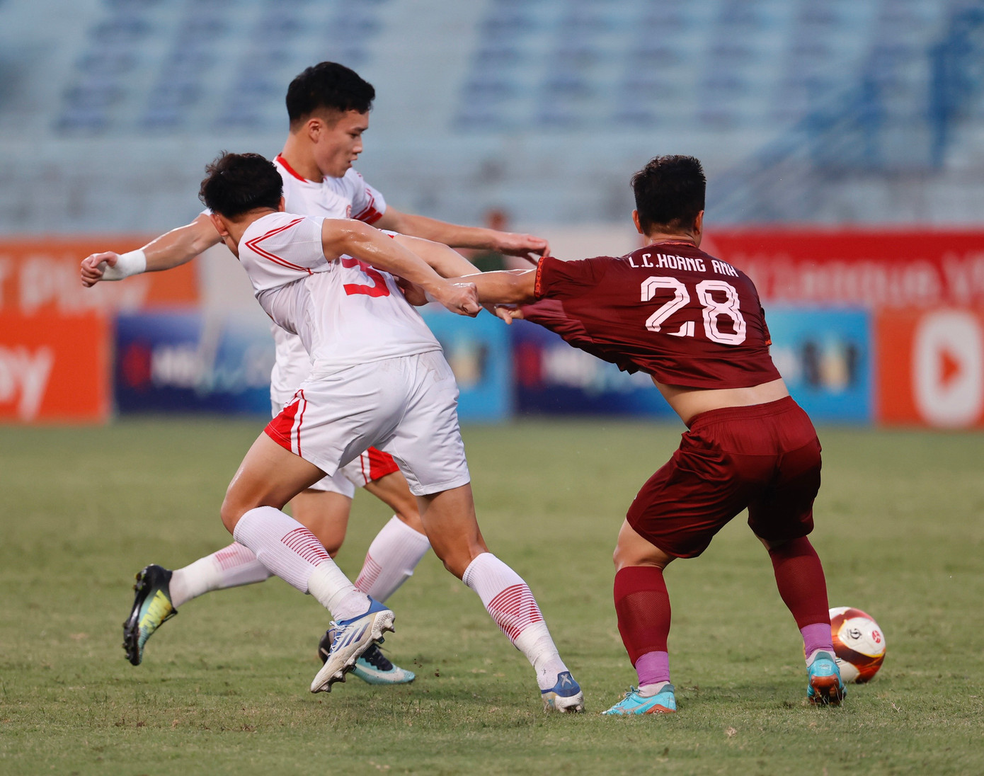 Đức Chiến lập siêu phẩm phút cuối giúp Viettel vào chung kết Cúp Quốc gia ảnh 10