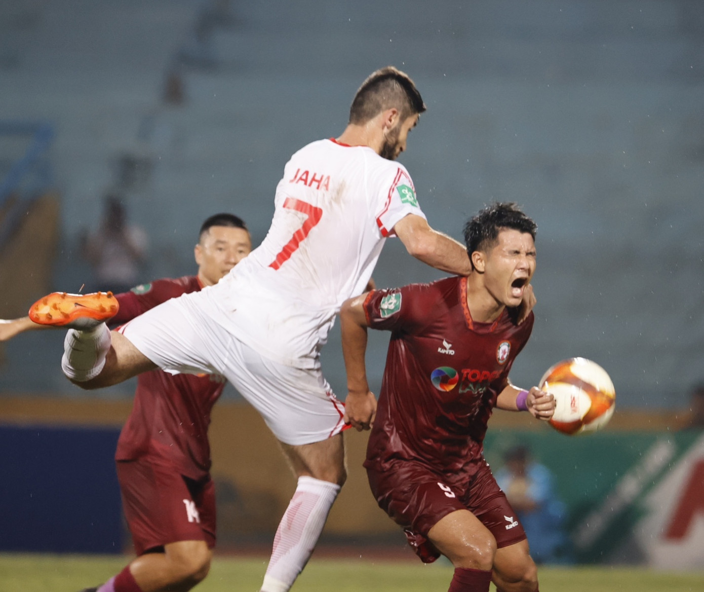 Đức Chiến lập siêu phẩm phút cuối giúp Viettel vào chung kết Cúp Quốc gia ảnh 40