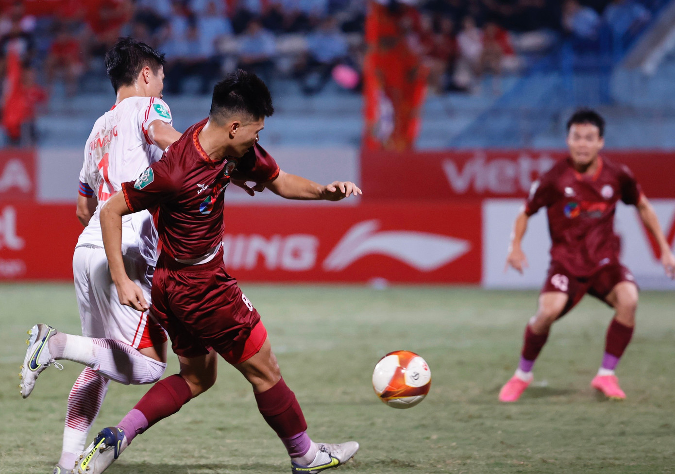 Đức Chiến lập siêu phẩm phút cuối giúp Viettel vào chung kết Cúp Quốc gia ảnh 32