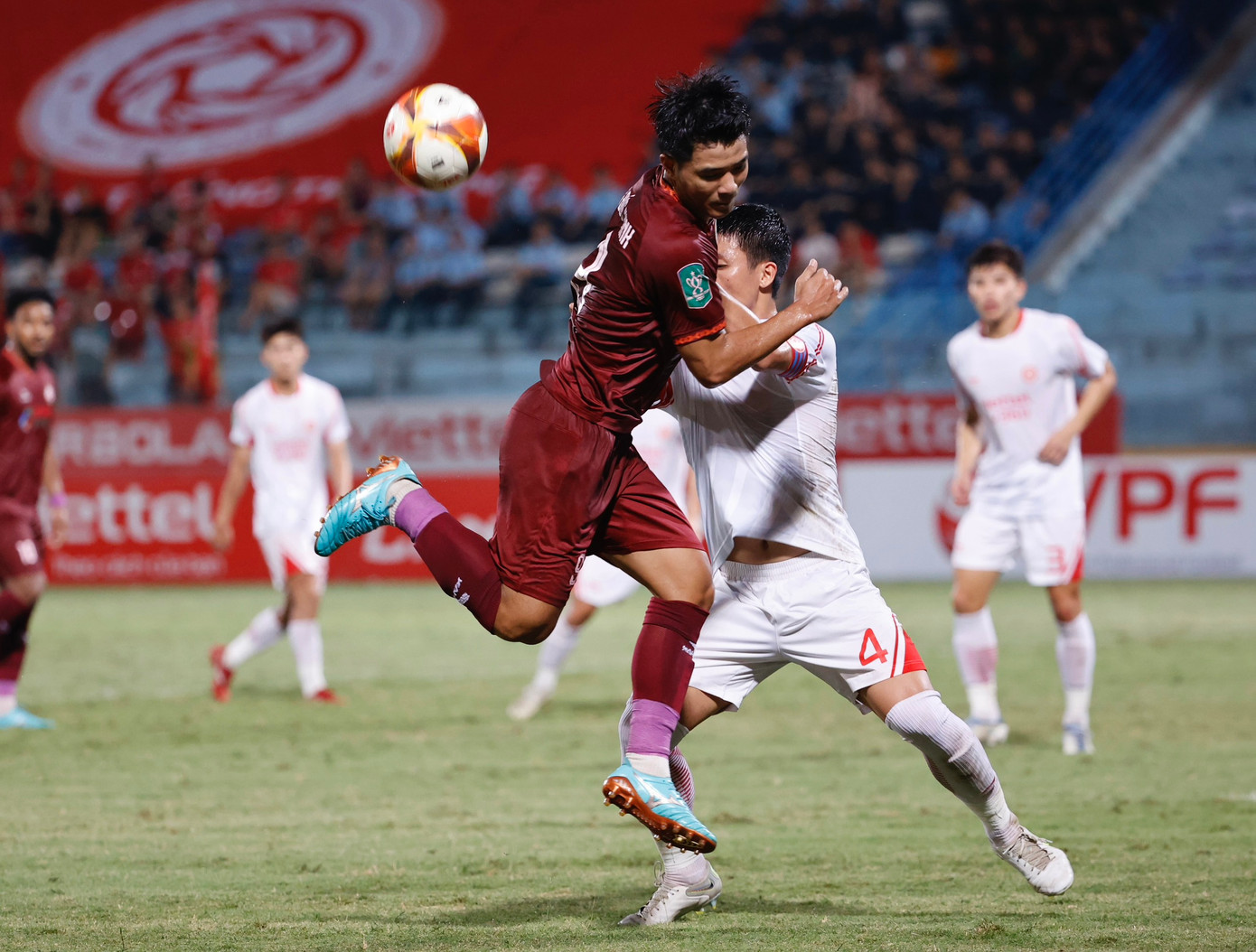 Đức Chiến lập siêu phẩm phút cuối giúp Viettel vào chung kết Cúp Quốc gia ảnh 35