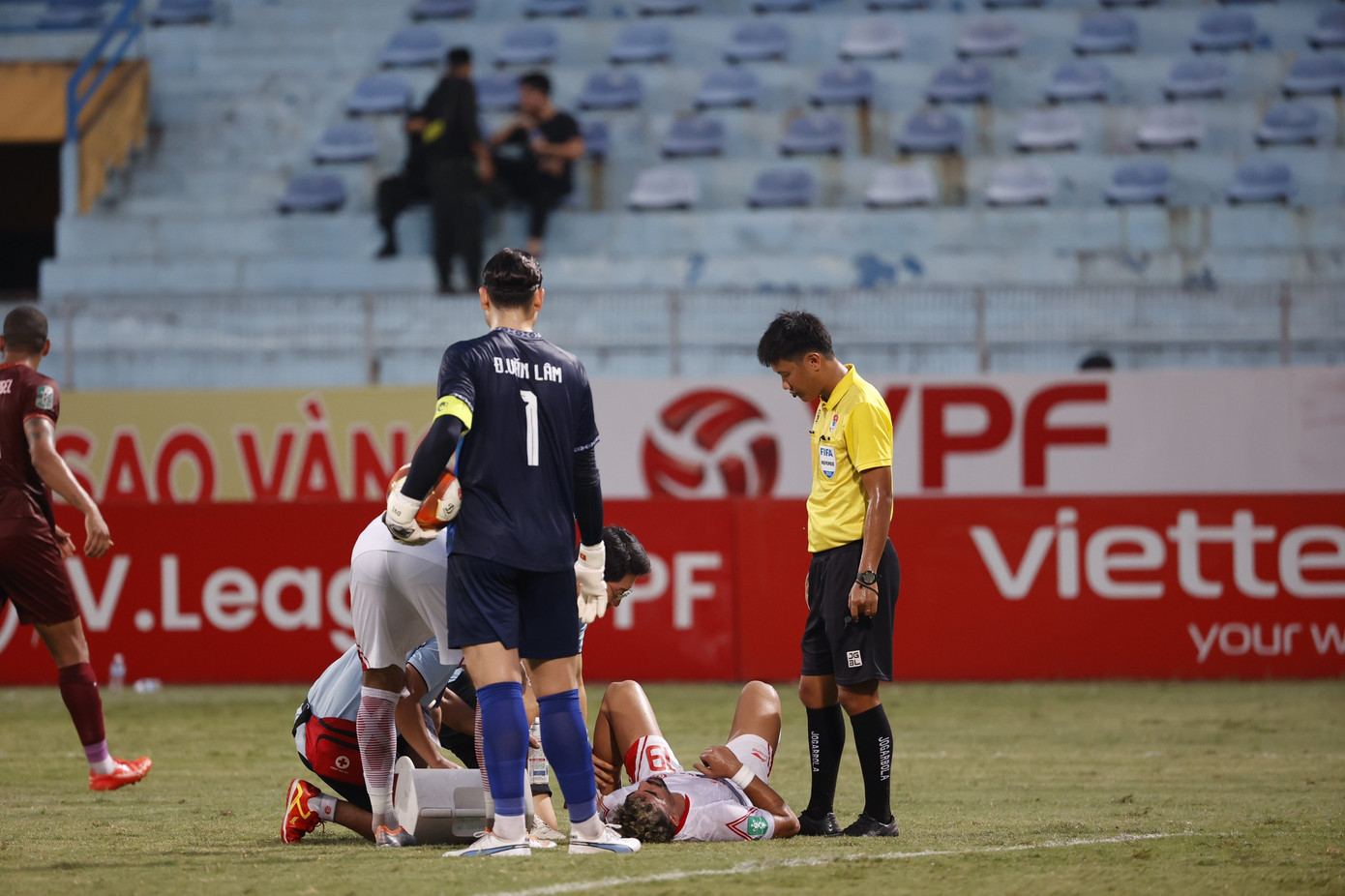 Đức Chiến lập siêu phẩm phút cuối giúp Viettel vào chung kết Cúp Quốc gia ảnh 19