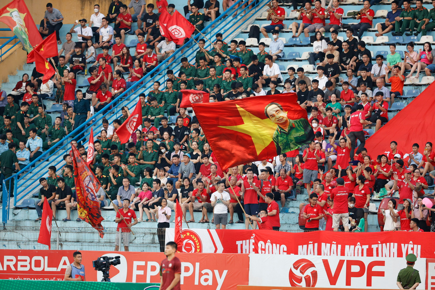 Đức Chiến lập siêu phẩm phút cuối giúp Viettel vào chung kết Cúp Quốc gia ảnh 27