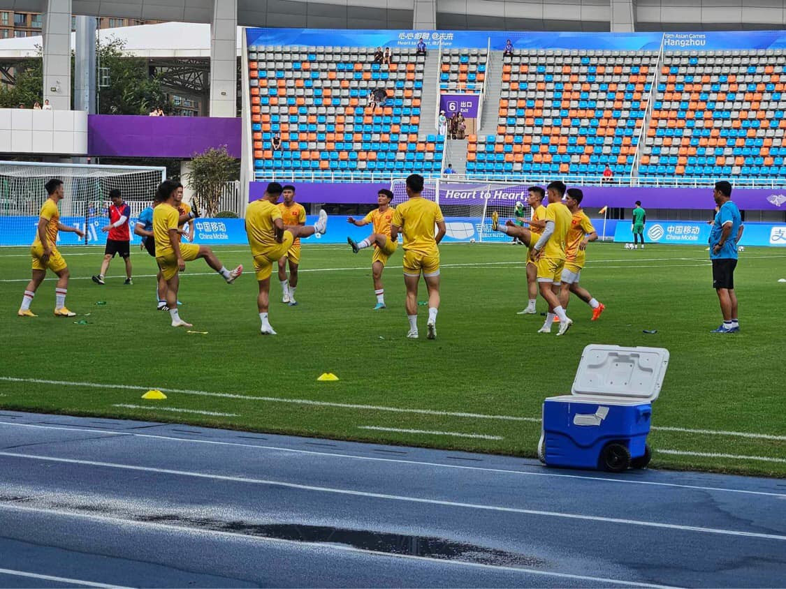 Olympic Việt Nam mở đầu chiến dịch Asiad 19 với thắng lợi 4-2 trước Mông Cổ ảnh 17 Olympic Việt Nam mở đầu chiến dịch Asiad 19 với thắng lợi 4-2 trước Mông Cổ ảnh 17