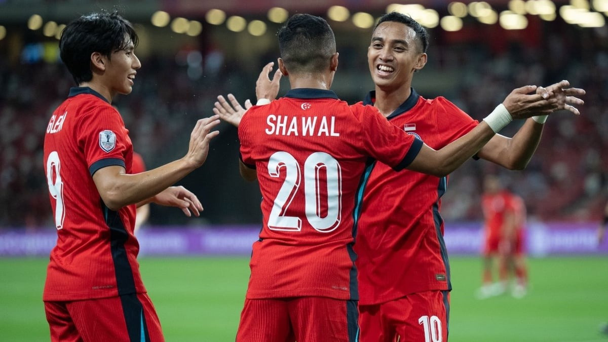 Ngược dòng thắng ngoạn mục Singapore, Thái Lan giành vé bán kết sớm ảnh 2 Ngược dòng thắng ngoạn mục Singapore, Thái Lan giành vé bán kết sớm ảnh 2