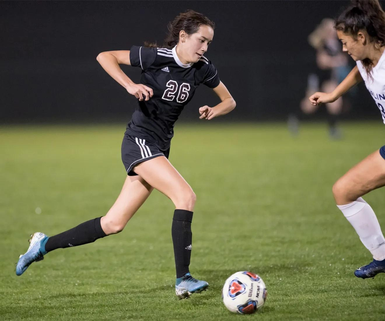 Theo thứ tự từ trái quả phải, trên xuống dưới: Katie Duong, Victoria Tran, Amber Nguyen và Sophia Nguyen. Theo thứ tự từ trái quả phải, trên xuống dưới: Katie Duong, Victoria Tran, Amber Nguyen và Sophia Nguyen.