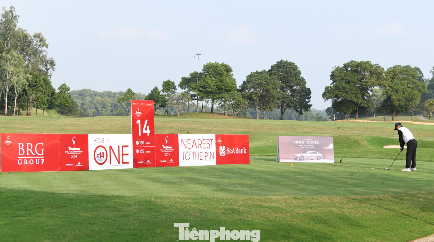 Phần thưởng HIO ở số 14 là chiếc xe Volvo S90 Ultimate trị giá 2,32 tỷ đồng. Phần thưởng HIO ở số 14 là chiếc xe Volvo S90 Ultimate trị giá 2,32 tỷ đồng.