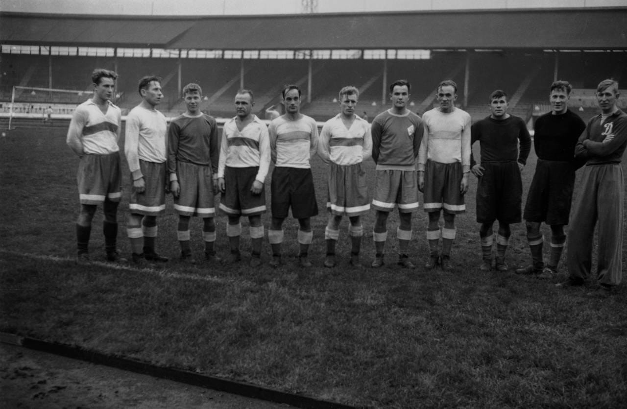 Những hình ảnh trong chuyến du đấu Anh quốc của Dynamo.