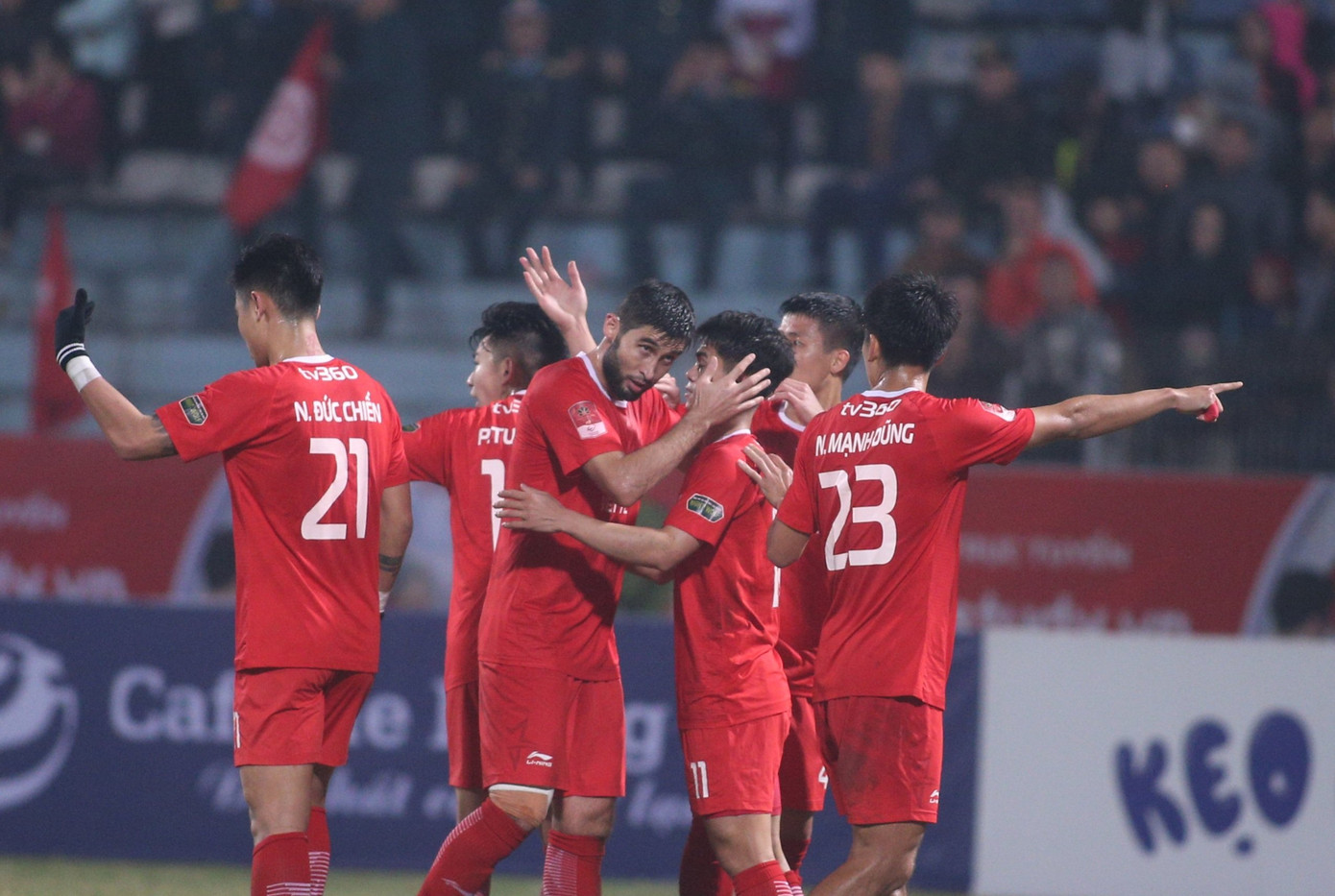 Hạ CAHN 3-0 trong trận derby thủ đô, Thể Công Viettel nhận cú hích trong giai đoạn quan trọng ảnh 42 Hạ CAHN 3-0 trong trận derby thủ đô, Thể Công Viettel nhận cú hích trong giai đoạn quan trọng ảnh 42