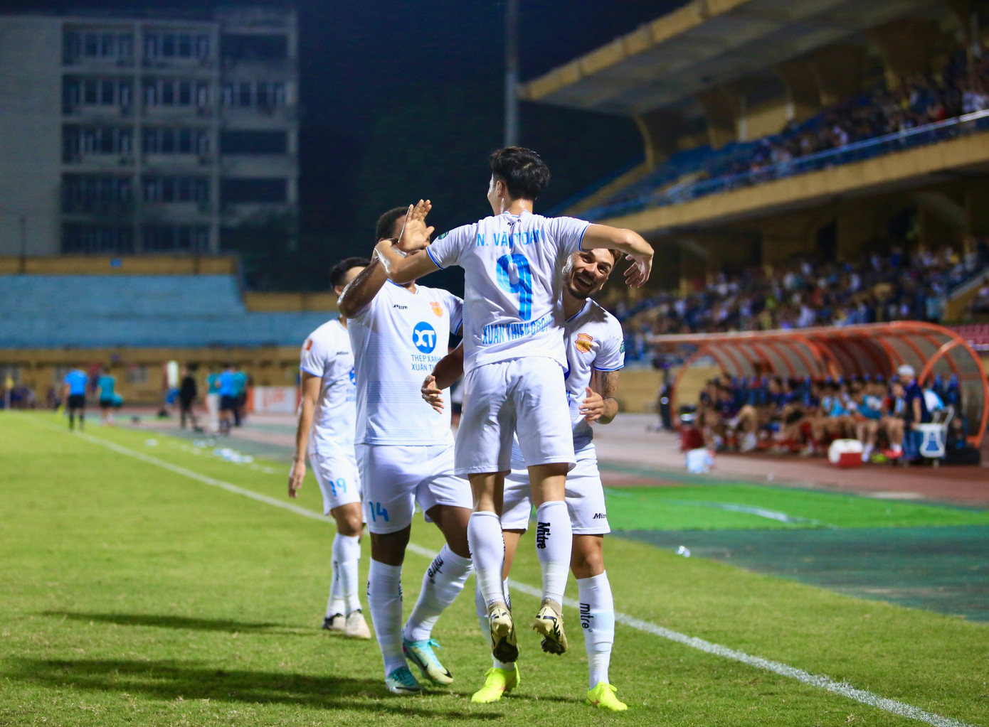  Thể Công Viettel thắng phút bù giờ, níu chân Nam Định trong cuộc đua vô địch ảnh 26