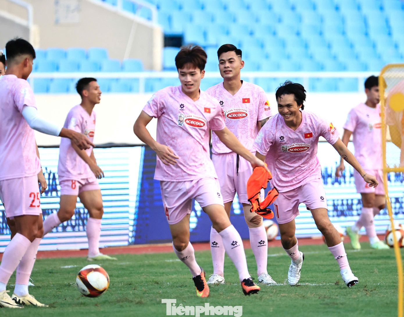 Bên cạnh mục đích tích lũy kinh nghiệm, trung vệ 31 tuổi tuyên bố ĐT Việt Nam sẽ chơi hết mình, tạo nên màn trình diễn xuất sắc trước Nga.