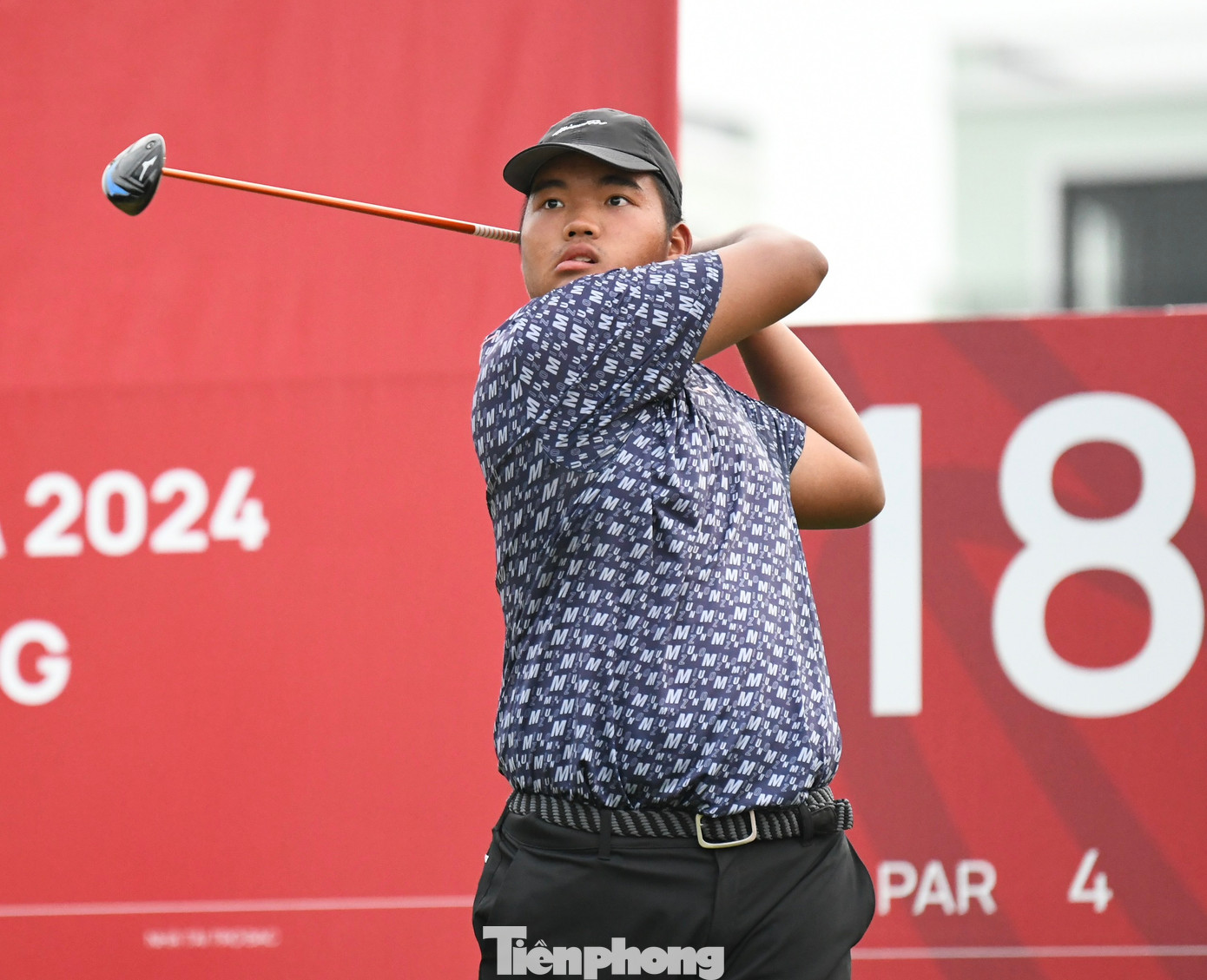 Nhà vô địch Tiền Phong Golf Championship năm 2023 đã có khởi đầu rất tốt ở Giải Vô địch Golf Quốc gia 2024, Cúp VinFast - Hải Phòng. Nhà vô địch Tiền Phong Golf Championship năm 2023 đã có khởi đầu rất tốt ở Giải Vô địch Golf Quốc gia 2024, Cúp VinFast - Hải Phòng.