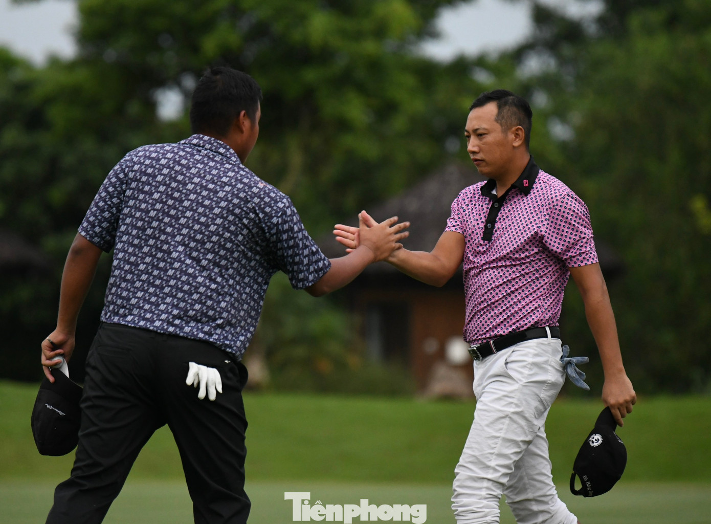 Đức Sơn cho biết sẽ thay đổi chiến thuật vào những ngày thi đấu tiếp theo để không lặp lại sai lầm, đồng thời giành điểm số tốt hơn nữa. Đức Sơn cho biết sẽ thay đổi chiến thuật vào những ngày thi đấu tiếp theo để không lặp lại sai lầm, đồng thời giành điểm số tốt hơn nữa.