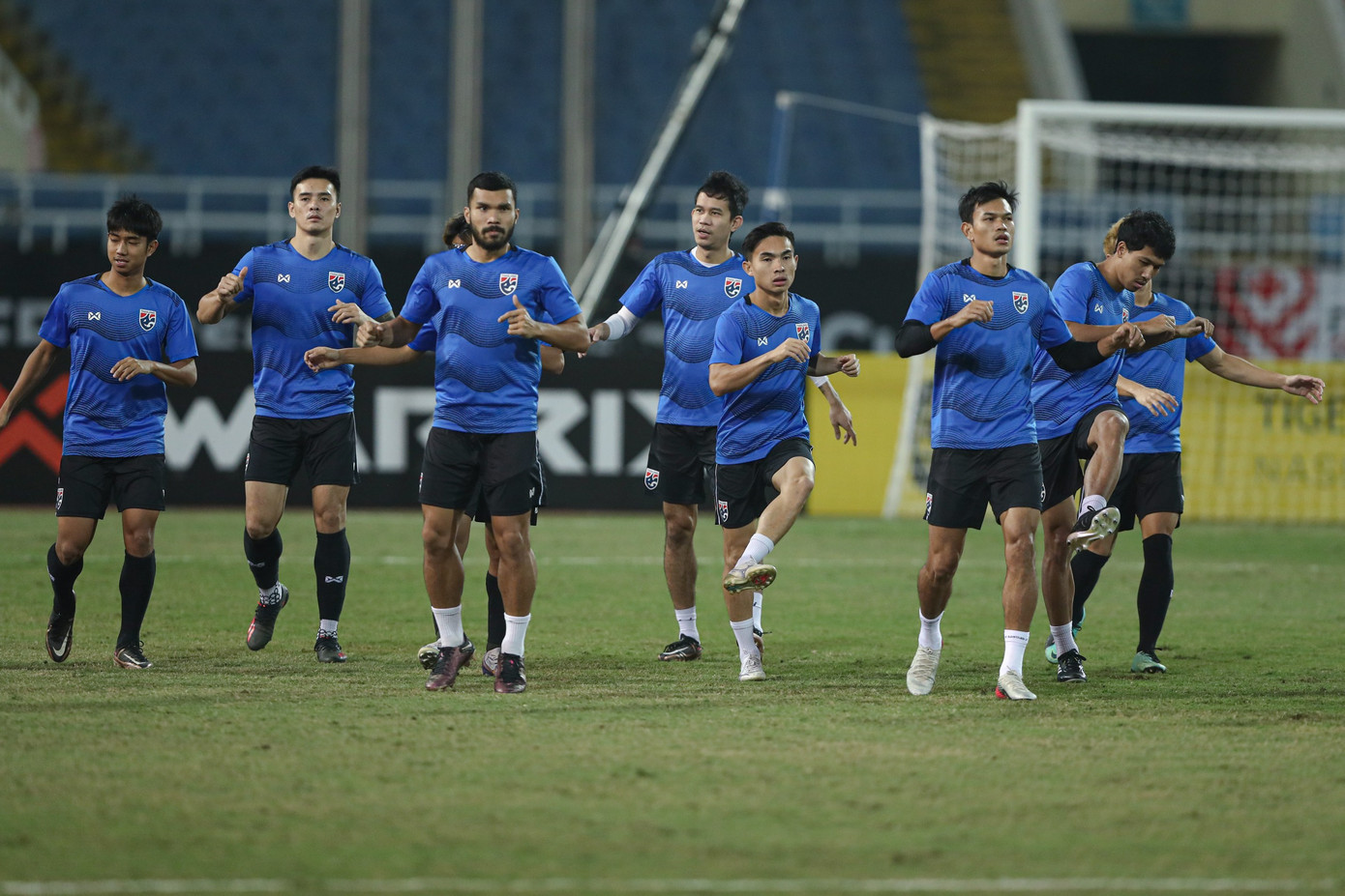 So với cách đây 1 năm, Thái Lan thiếu vắng nhiều ngôi sao, nhưng vẫn là một đội bóng hết sức đáng gờm. So với cách đây 1 năm, Thái Lan thiếu vắng nhiều ngôi sao, nhưng vẫn là một đội bóng hết sức đáng gờm.