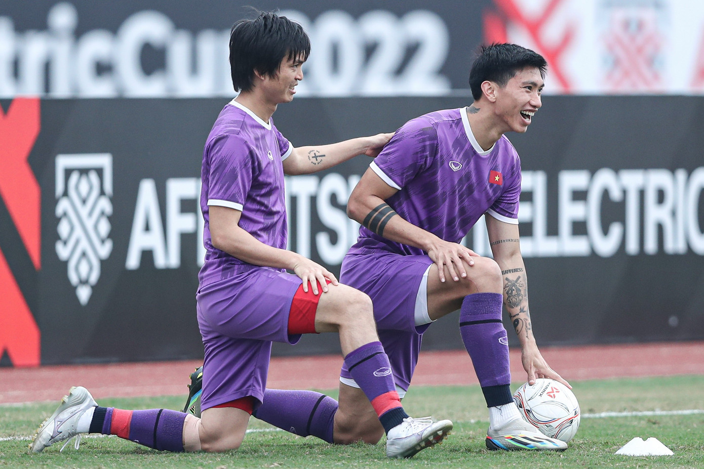 Văn Hậu đã chơi xuất sắc tại AFF Cup 2022, mặc dù có những tranh cãi xoay quanh phong cách thi đấu của anh.