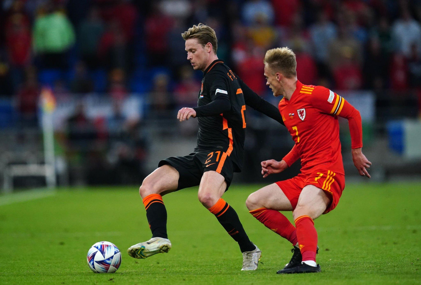 Frenkie de Jong trong chiến thắng 2-1 của Hà Lan trước Xứ Wales. (Ảnh: Getty Images)