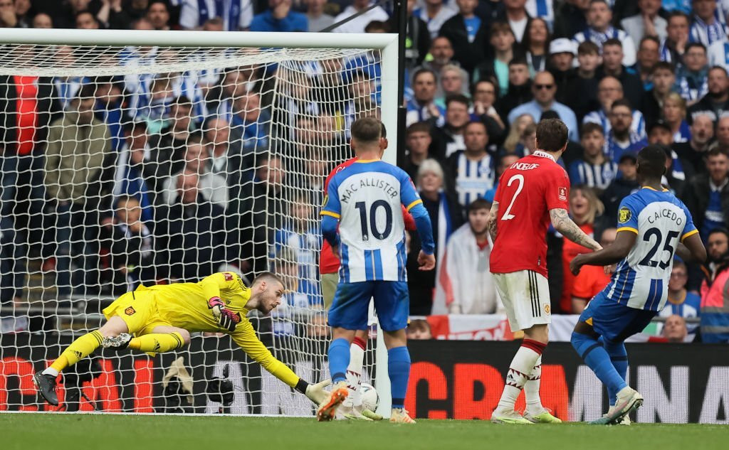 Thắng Brighton 7-6 trên chấm luân lưu, MU hẹn đại chiến Man City ở chung kết FA Cup ảnh 27
