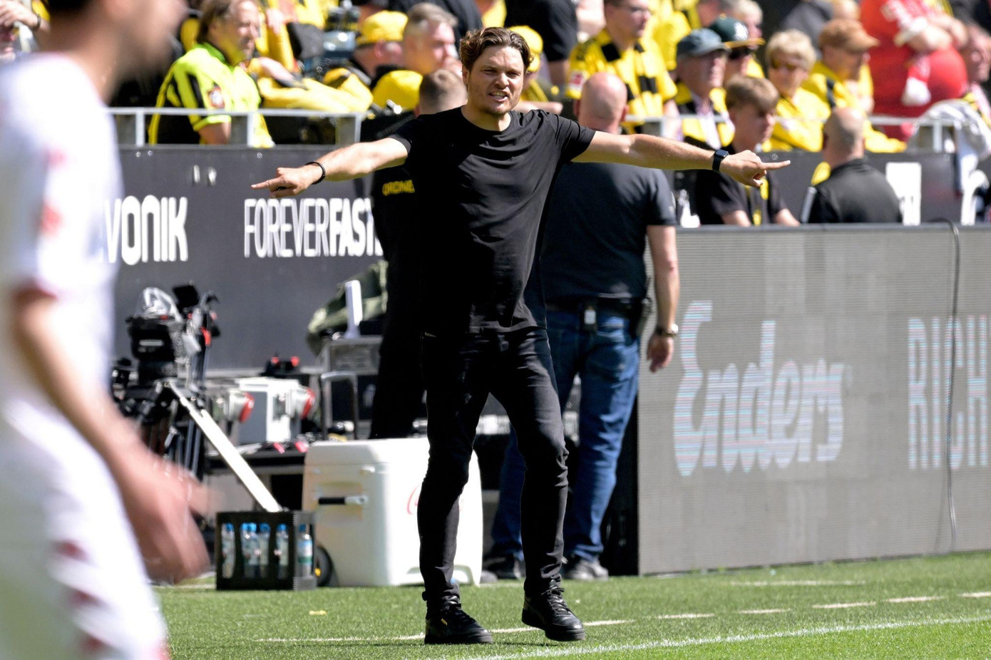 Không thể thắng trận quyết định, Dortmund mất ngôi vô địch về tay Bayern ảnh 17 Không thể thắng trận quyết định, Dortmund mất ngôi vô địch về tay Bayern ảnh 17