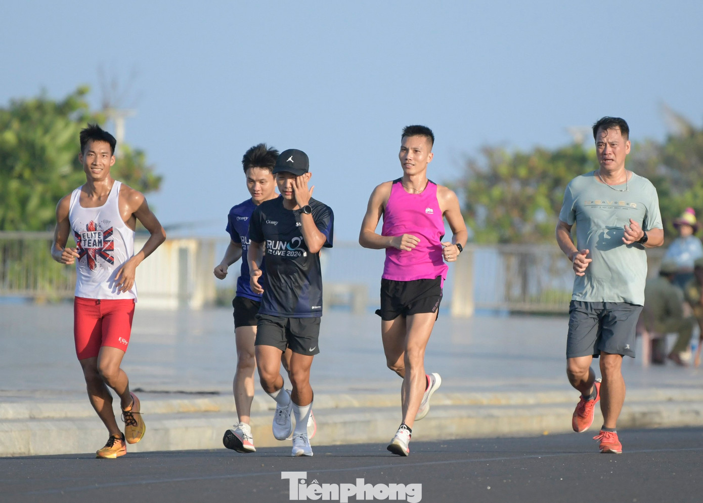 Anh tập luyện với sự tập trung và quyết tâm cao nhất, nhằm bảo vệ tấm Huy chương Vàng và chuỗi vô địch 9 lần liên tiếp. Anh tập luyện với sự tập trung và quyết tâm cao nhất, nhằm bảo vệ tấm Huy chương Vàng và chuỗi vô địch 9 lần liên tiếp.