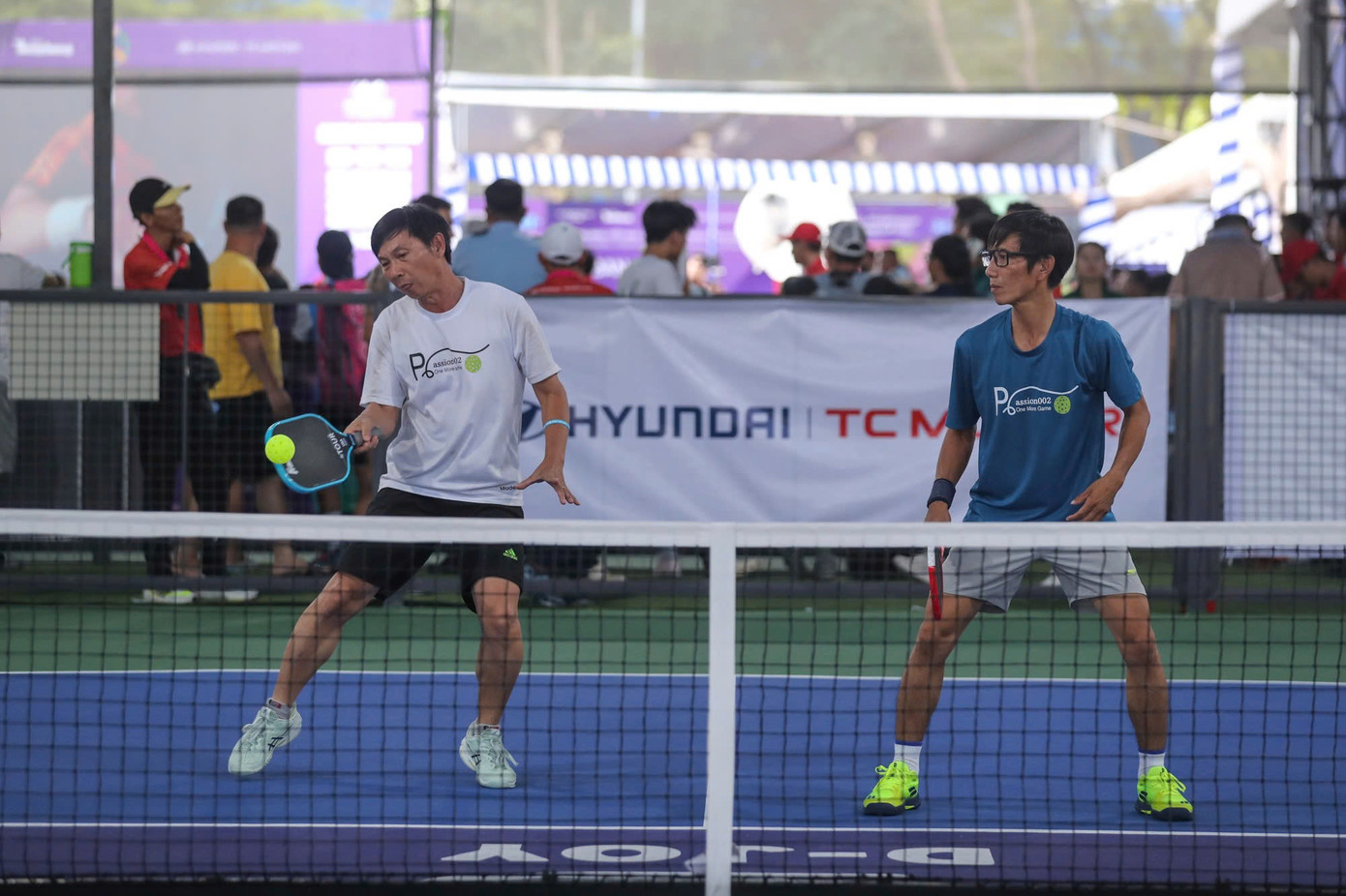 Ở chung kết đôi nam phong trào (trên 35 tuổi), cặp Vũ Tuấn Thanh - Đinh Quốc Hùng đăng quang xứng đáng sau trận chung kết với cặp Thiên Uy - Duy Minh.