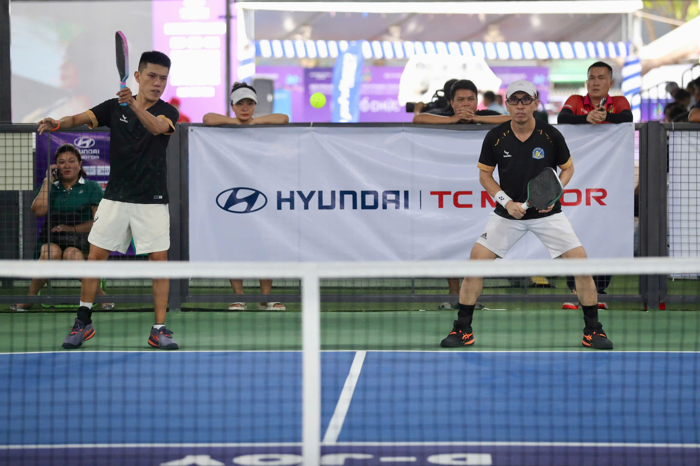 Tuy nhiên, cùng với Lê Xuân Minh, Nathan Willis đã để thua 0-2 trong trận chung kết trước cặp Đại Hải - Đặng Trần Phú.