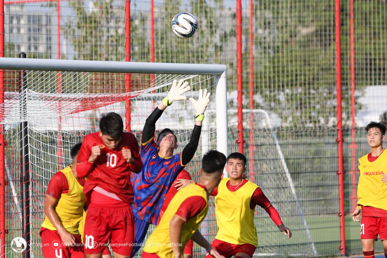 ĐT Olympic Việt Nam trong buổi tập cuối trước trận gặp Mông Cổ. (Ảnh: VFF) ĐT Olympic Việt Nam trong buổi tập cuối trước trận gặp Mông Cổ. (Ảnh: VFF)