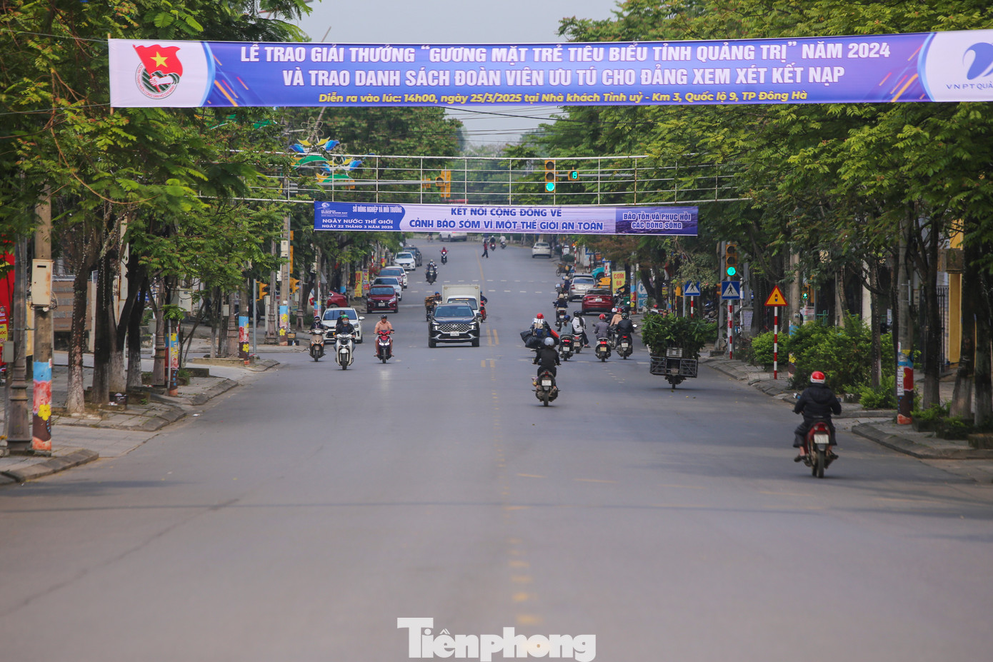 Theo Ban tổ chức, Công an tỉnh Quảng Trị đã huy động 1.050 cán bộ, chiến sĩ cùng nhiều lực lượng hỗ trợ khác để sự kiện diễn ra suôn sẻ, đảm bảo an toàn cho vận động viên, khán giả và người dân. Ngoài ra, trên cung đường chạy còn bao gồm 600 tình nguyện viên đoàn viên thanh niên cùng 100 cán bộ, giáo viên chuyên ngành Giáo dục thể chất và lực lượng y tế với đội ngũ chuyên gia luôn sẵn sàng xử lý các tình huống khẩn cấp.